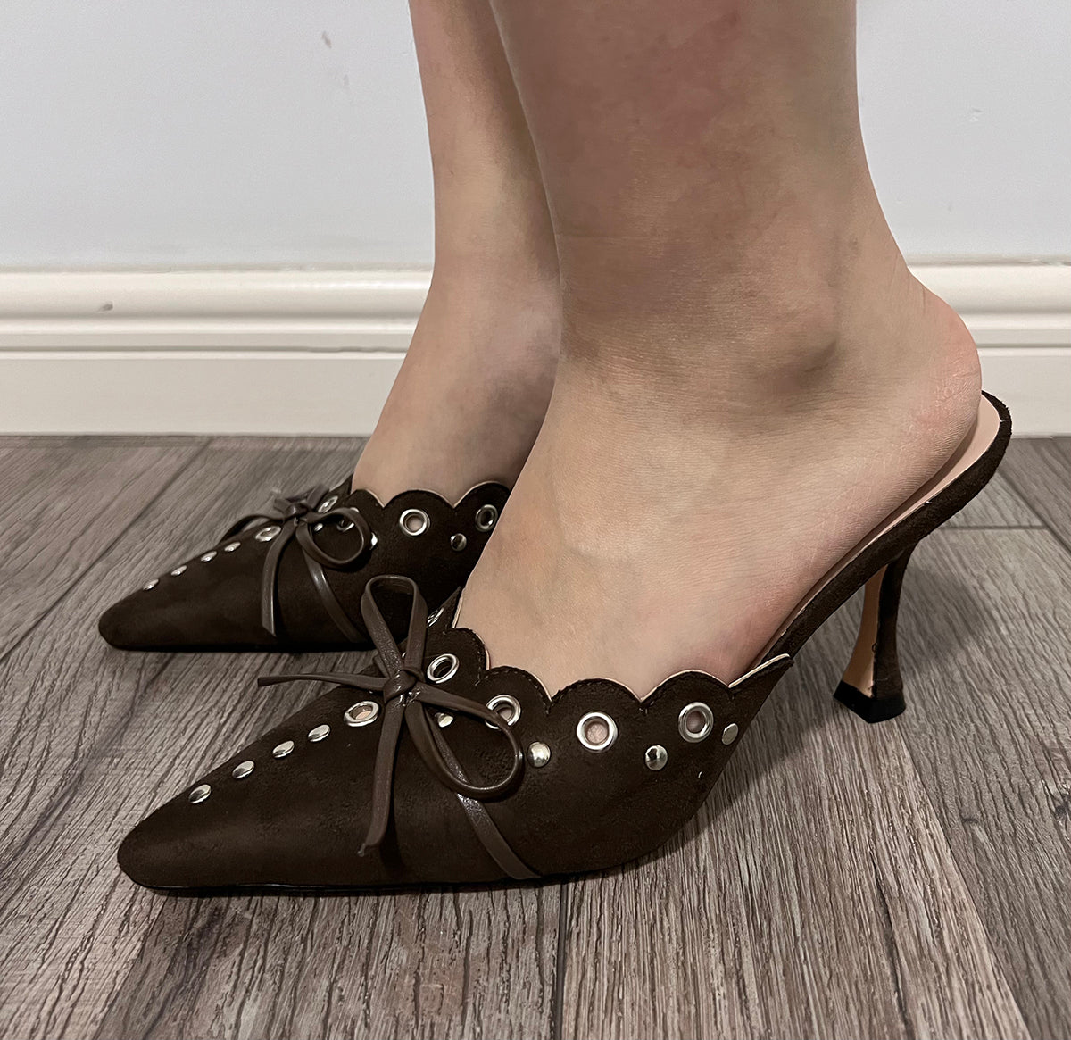 Suede low heel pointed toe mule shoes slippers