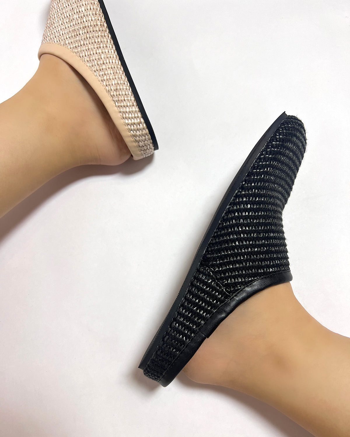 Women flats round toe woven mule slippers